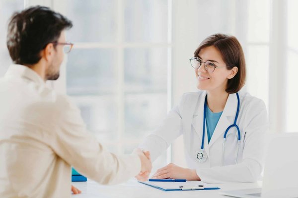 Les cliniques privées contribuent-elles à l'inégalité des soins de santé ?