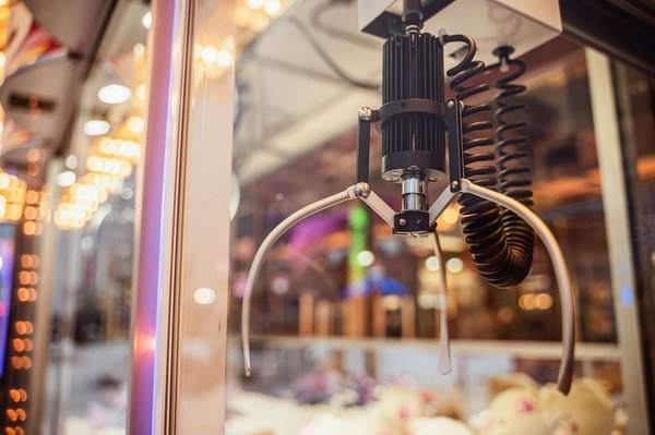 Les risques et les précautions à prendre lors de l'utilisation des machines à pince : Sécurité avant tout